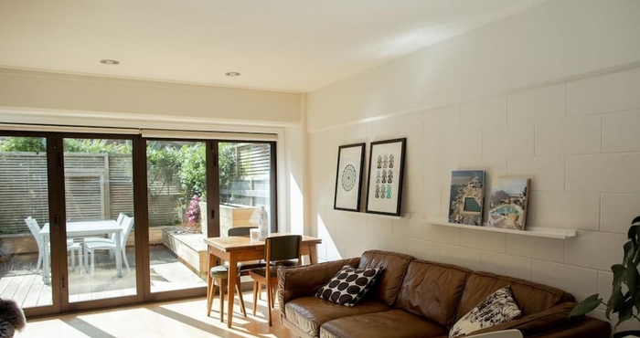 Lainnya Lovely 2 bed Central Apartment With Sunny Patio