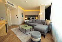 Others 4 BRAND BUSINESS SUITS