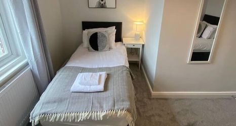Lain-lain 2 Flat - Sleeps 4 - Pet Friendly - Parking