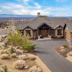 Primary image 1 Heritage by Avantstay Luxe Oregon Retreat + Deck, Crook County Hotels