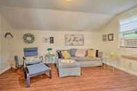 Others Cozy Top Floor Rochester Apt < 1 Mi to Dtwn!