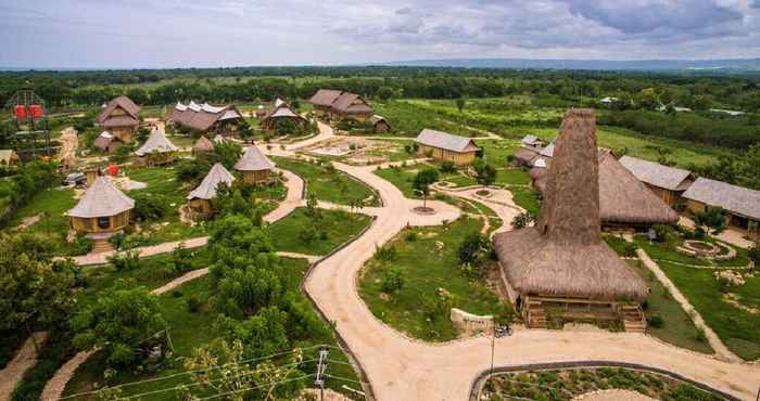 Others Maringi Sumba