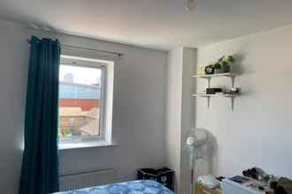 Lainnya 4 Modern 1BD Flat With Balcony - Mile End