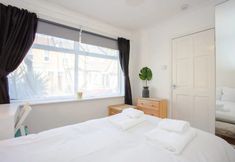 Lainnya 3 Stylish 4BD House With Private Garden - Stratford