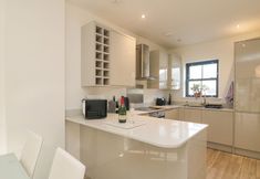 その他 5 1 Queensway Gardens