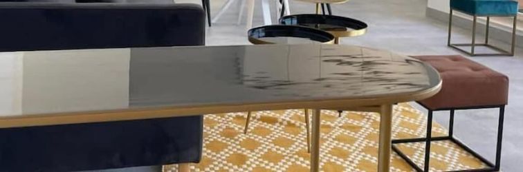 기타 1 bedroom in Center-Terrace & Parking