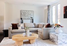 อื่นๆ 3 The Swiss Cottage Wonder - Glittering 2bdr House With Garden