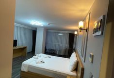 기타 3 Waves Hotel