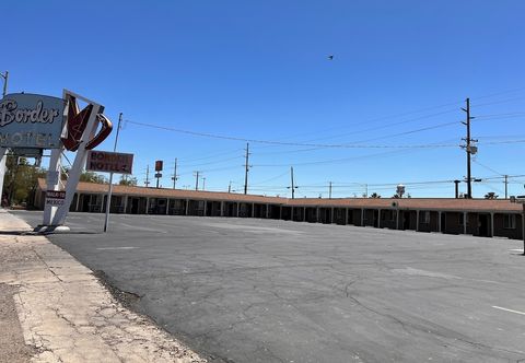 Others Border Motel