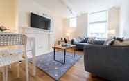 Others 4 Stylish Spacious 1 bed Apartment - Downtown