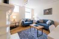 Others Stylish Spacious 1 bed Apartment - Downtown