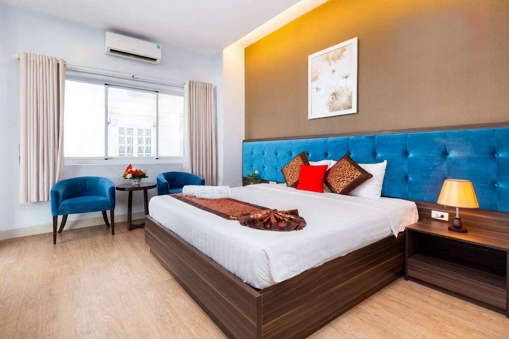 Bamboo TP Sài Gòn Hotel - hotel ngay sát Vạn Hạnh Mall;