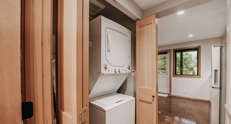 기타 2 08mbr - Starlink - Gas F/p - Bbq - Sleeps 2 Home by RedAwning