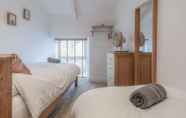 Others 4 Flat 2 - 2 Bedroom Apartment - Tenby