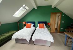 Others 2 Stunning 1-bed in Bruton Somerset, Stunning Views