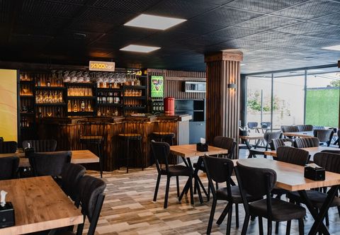 Others Orange Owl Hotel