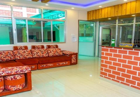 อื่นๆ MeroStay 216 Hotel Manishankar