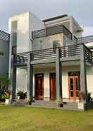 Primary image Spacious Stand-alone 2-bed Villa in Galle