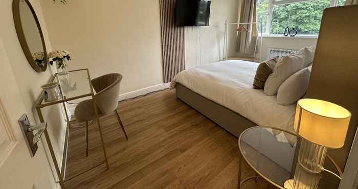 Lain-lain Charming 2-bed Apartment in Danbury, Essex