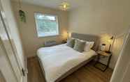 Others 5 Charming 2-bed Apartment in Danbury, Essex