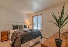 Others 2 Quartz Mountain - Unit 5