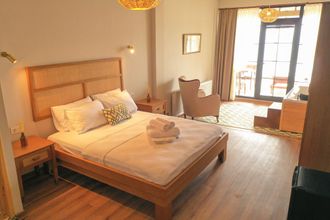 Others 4 Anka Aya Nikola