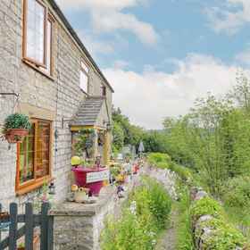 Primary image 1 New Cottage, Little Longstone Hotels