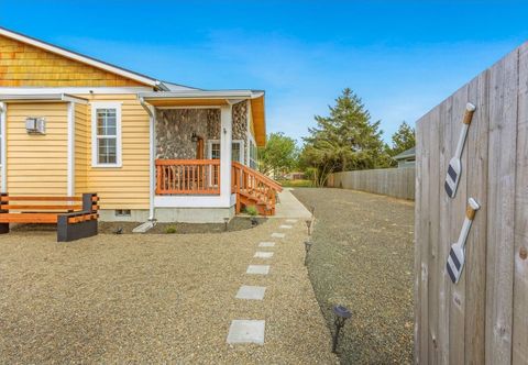 Others Cobblestone Cottage in Ocean Shores