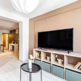 Room 1 Newly Furnished Spacious House Near Galata Tower, Kilic Ali Pasha Hamam Hotels