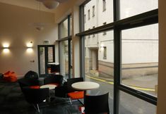 Lainnya 2 JOIVY Budget 4,5 and 6 bed private flats, in Historic Old Town - Adults Only