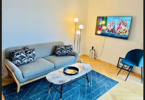 Others Luxury 1 bed. in Center Terrace&Parking
