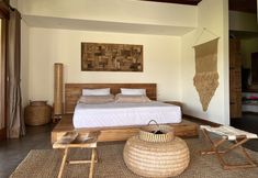 Lain-lain 5 La Reserva