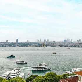Room1Duplex Flat w Panoramic Bosphorus View and Terrace,于斯屈达尔公寓