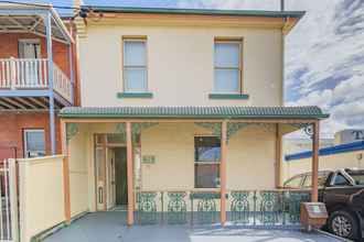 Others 4 4 Bedroom House - Hobart CBD - Parking