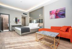 其他 5 216 Ruby Suite