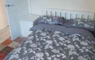 Others 5 Lovely & Beautiful 2 Bed-apartment in Borehamwood