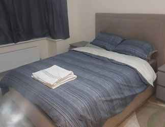 Others 2 Lovely & Beautiful 2 Bed-apartment in Borehamwood