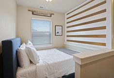 Lain-lain 5 Geary Getaway 3 Bedroom Home by RedAwning