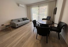 其他 7 White Suites Icmeler