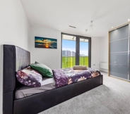 Khác 4 Penthouse 2-bed Apartment in The Heart Of E15