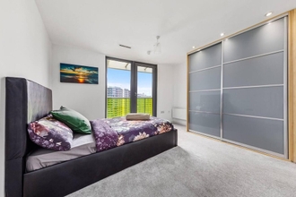 Others 4 Penthouse 2-bed Apartment in The Heart Of E15