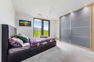 Khác 4 Penthouse 2-bed Apartment in The Heart Of E15