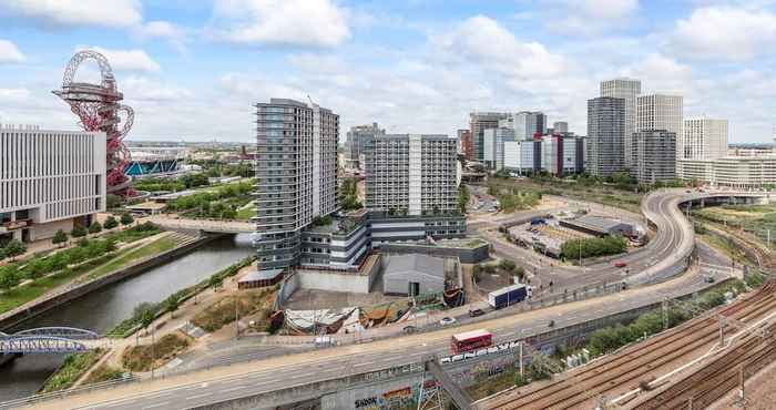 Khác Penthouse 2-bed Apartment in The Heart Of E15