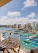 Bilik Exquisite Seafront Apart in Spinola Bay St Julians