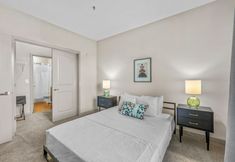 其他 3 Furnished Apartments in Decatur Square