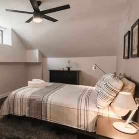 Room 1 Morgan Street Home, Peachtree Center Hotels