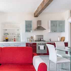 Room 1 Lake View Terrace Apartment, Barni Apartments