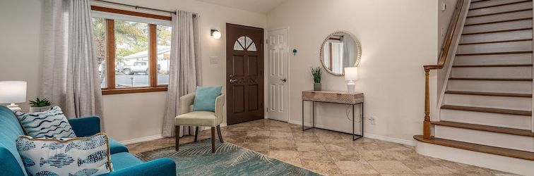 その他 Margaret 5 Bedroom Home by RedAwning