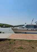 Primary image The Rose 37ft Lakeside Yacht inc Hot Tub