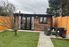 Lain-lain 6 Captivating 1-bed Studio in London